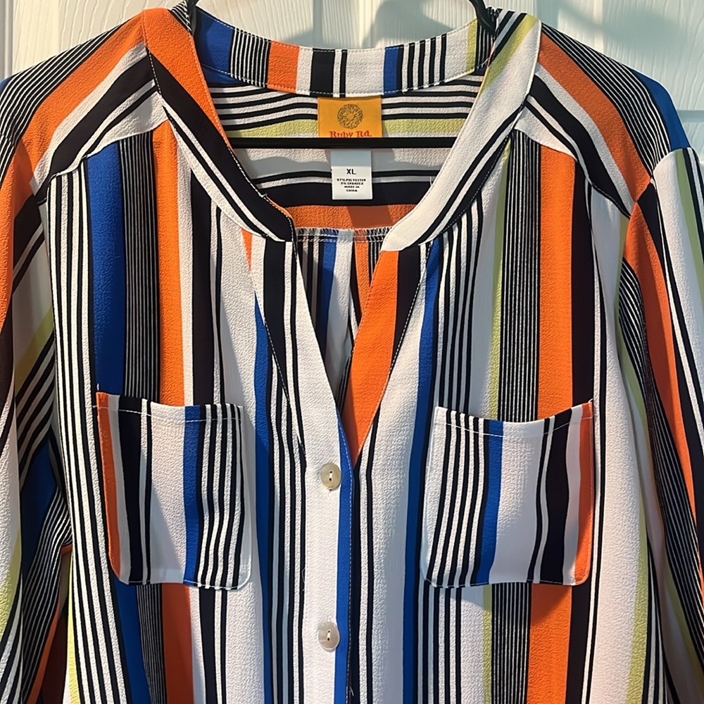 Ruby Rd. Top - Picture 2 of 8